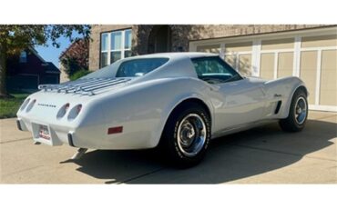 Chevrolet-Corvette-stingray-1975-Classic-White-Silver-13