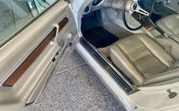 Chevrolet-Corvette-stingray-1975-Classic-White-Silver-24