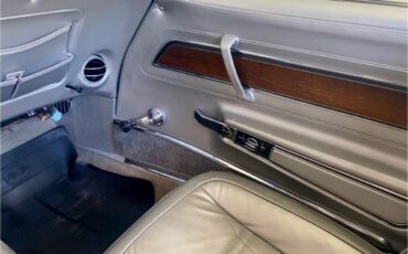 Chevrolet-Corvette-stingray-1975-Classic-White-Silver-3
