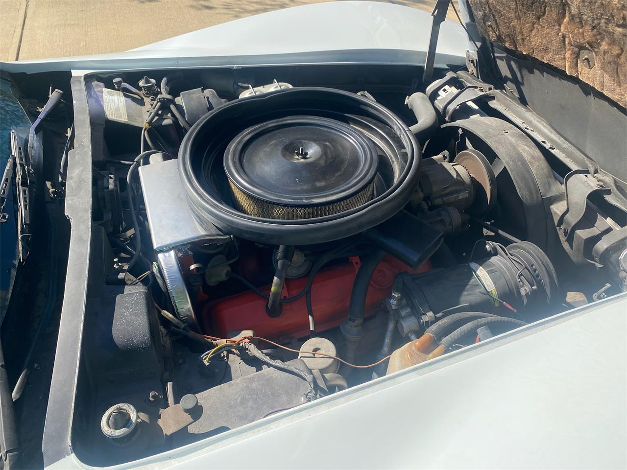 Chevrolet-Corvette-stingray-1975-Classic-White-Silver-6