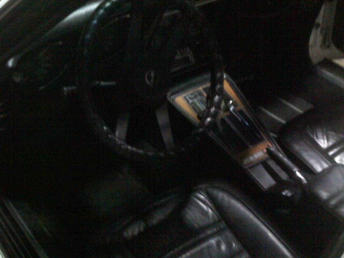 Chevrolet-Corvette-stingray-1976-3