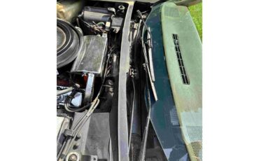Chevrolet-Corvette-stingray-1976-Beige-Beige-4