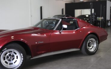 Chevrolet-Corvette-stingray-1976-Red-Black-15