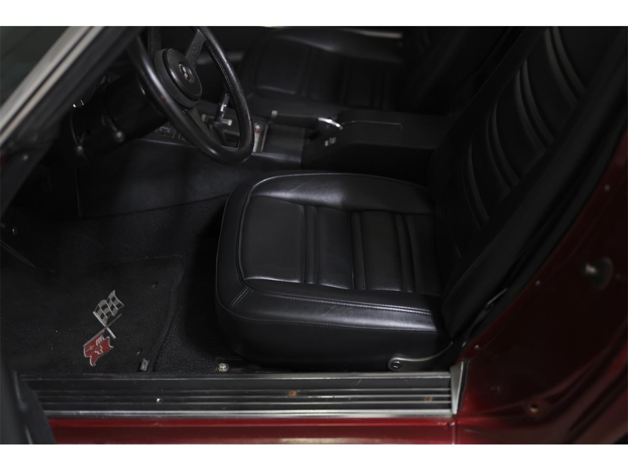 Chevrolet-Corvette-stingray-1976-Red-Black-24