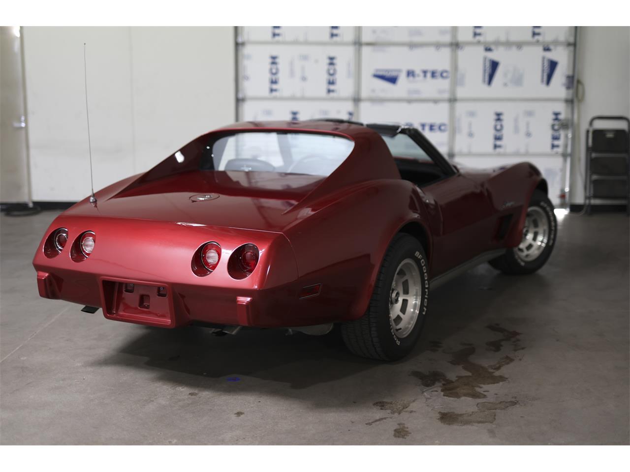 Chevrolet-Corvette-stingray-1976-Red-Black-7