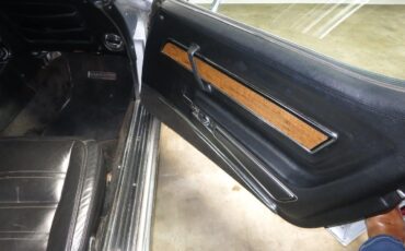 Chevrolet-Corvette-stingray-1976-Silver-Black-10