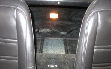 Chevrolet-Corvette-stingray-1976-Silver-Black-4