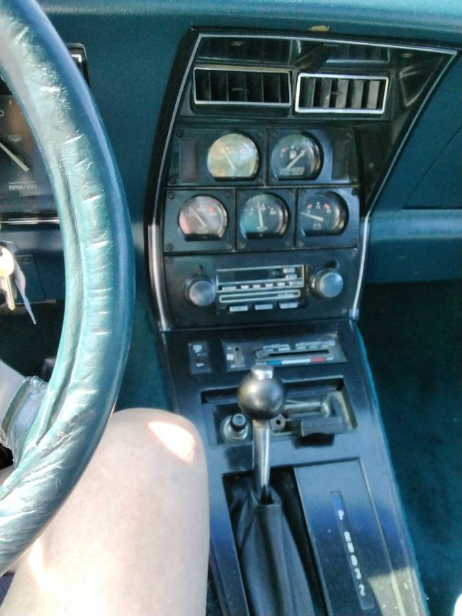 Chevrolet-Corvette-tudor-1982-blue-3
