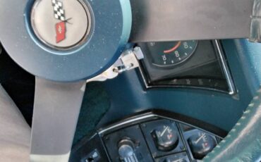 Chevrolet-Corvette-tudor-1982-blue