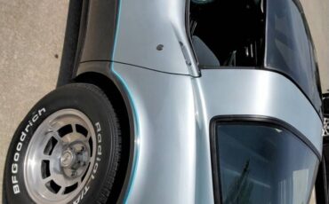 Chevrolet-Corvette-tudor-1982-blue-4
