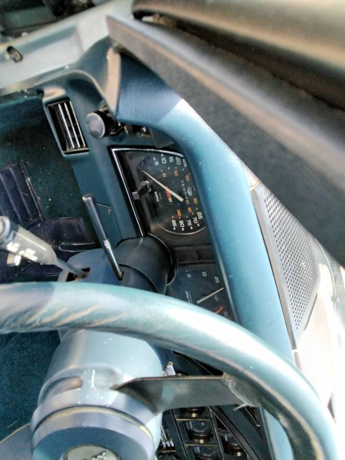 Chevrolet-Corvette-tudor-1982-blue-6