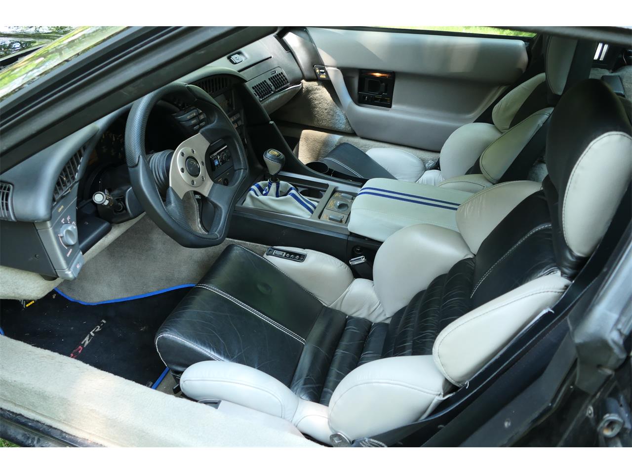 Chevrolet-Corvette-zr1-1991-Black-grayblack-12