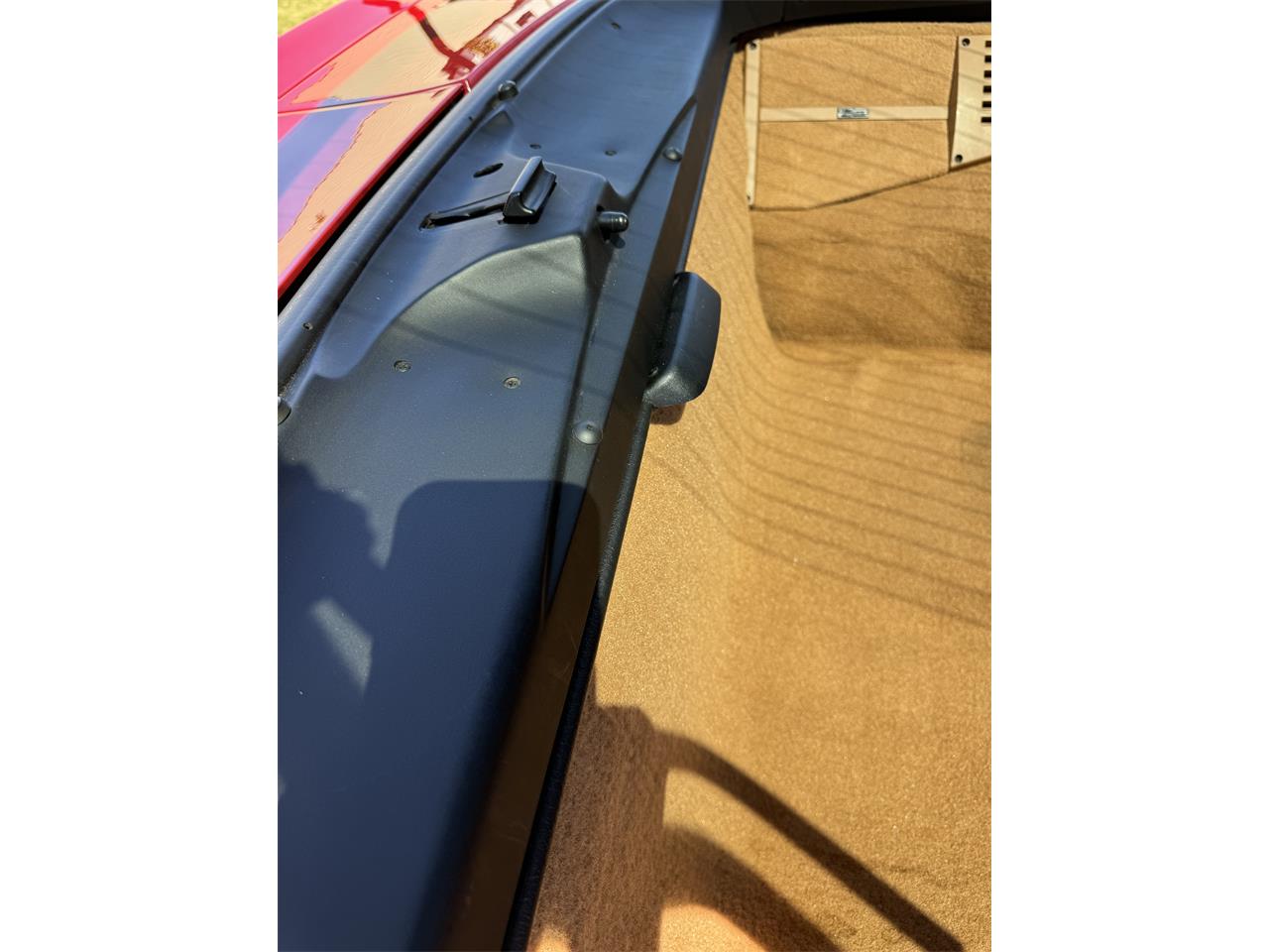 Chevrolet-Corvette-zr1-1991-TORCH-RED-CAMEL-13