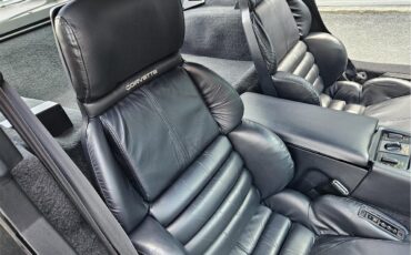 Chevrolet-Corvette-zr1-1992-Black-Black-16