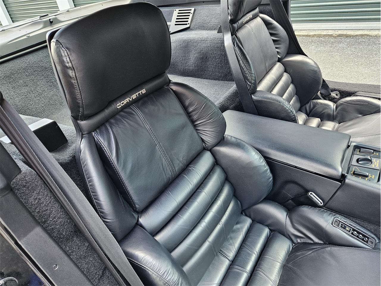 Chevrolet-Corvette-zr1-1992-Black-Black-16