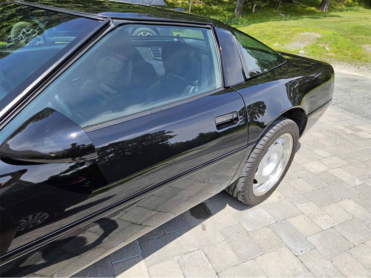 Chevrolet-Corvette-zr1-1992-Black-Black-3