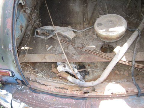 Chevrolet-Coupe-1947-Blue-Brown-8