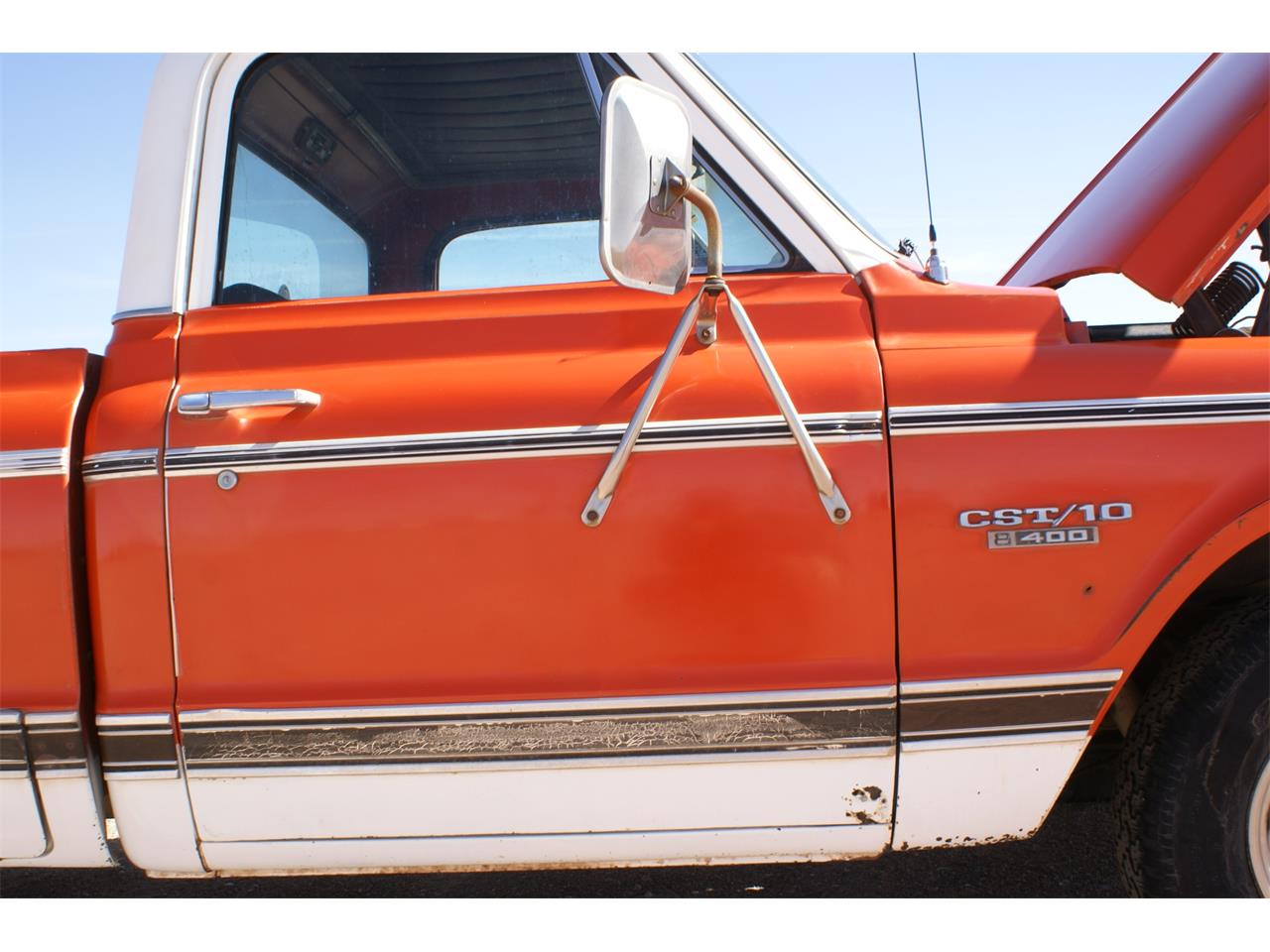 Chevrolet-Cst-10-1970-Hugger-Orange-Black-2