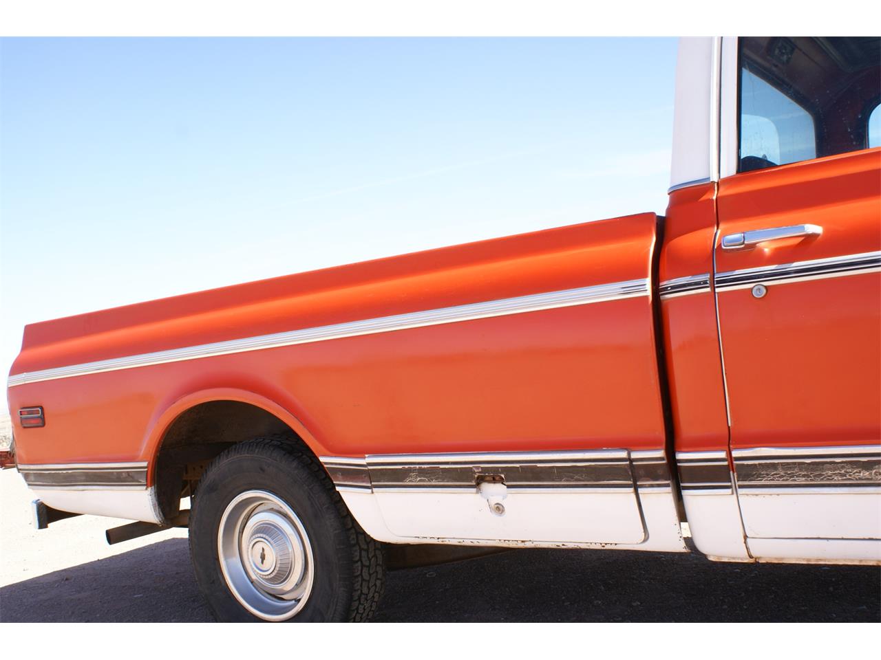 Chevrolet-Cst-10-1970-Hugger-Orange-Black-24