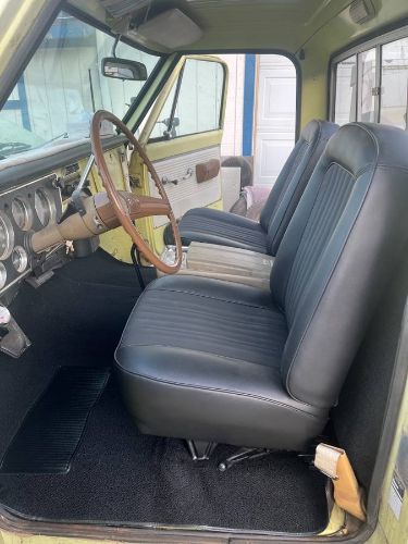 Chevrolet-Custom-1971-Yellow-9