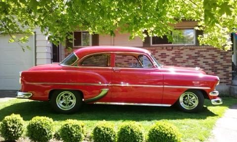 Chevrolet-Delray-1954-Red-Cream-Saddle-2