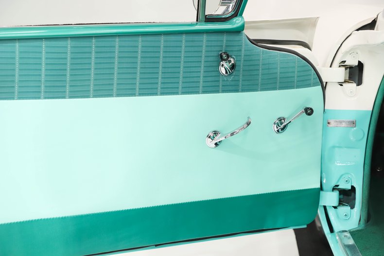 Chevrolet-Delray-1958-Arctic-White-Green-10