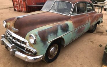 Chevrolet-Deluxe-1952