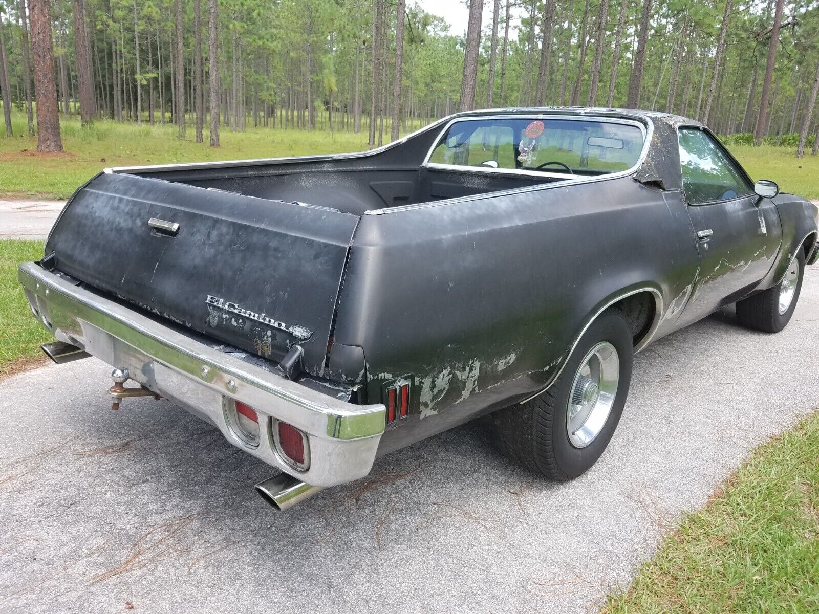 Chevrolet-El-Camino-1975-2