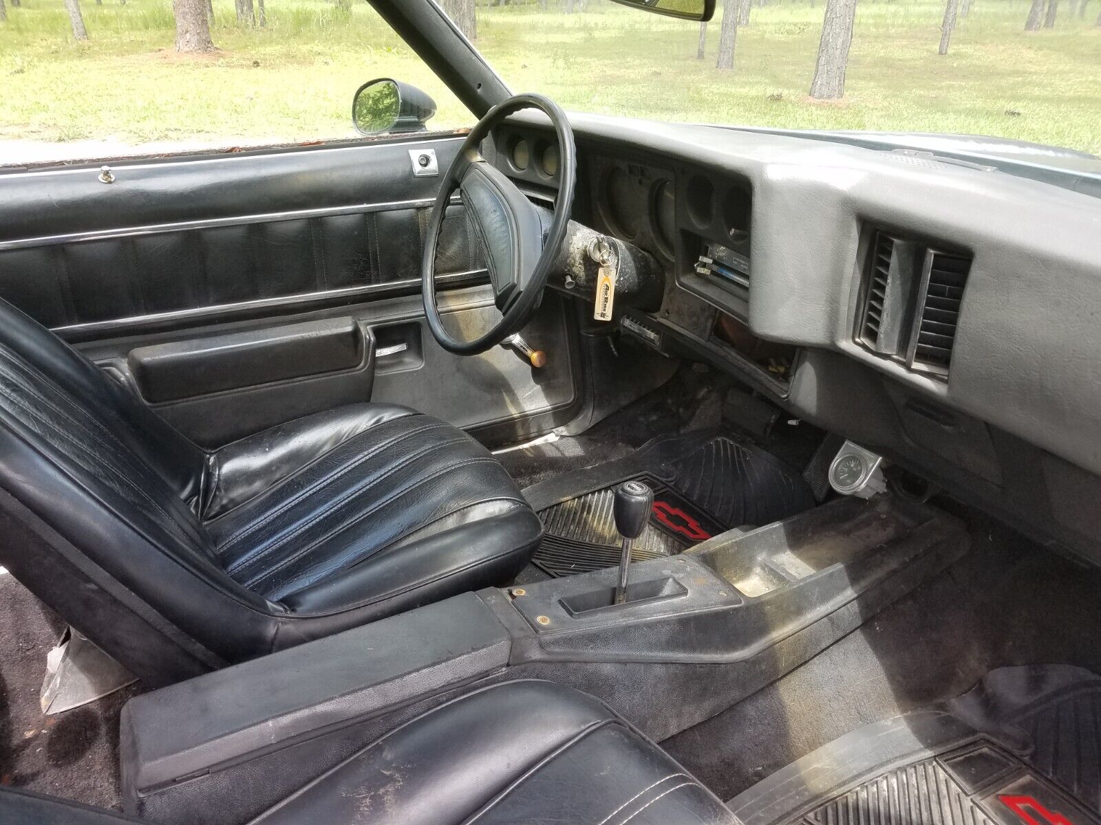 Chevrolet-El-Camino-1975-23