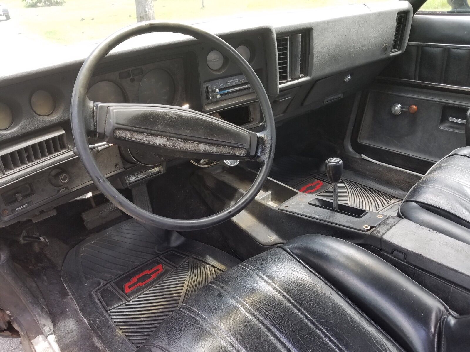 Chevrolet-El-Camino-1975-26