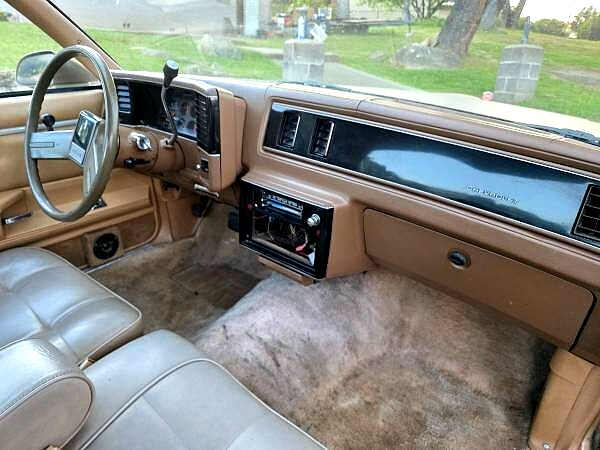 Chevrolet-El-Camino-1987-Standard-Cab-Pickup-6