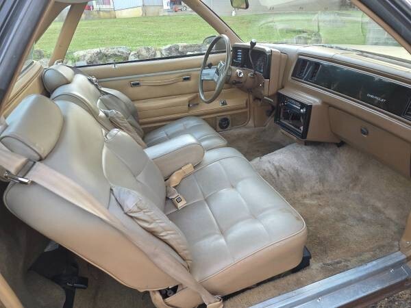 Chevrolet-El-Camino-1987-Standard-Cab-Pickup-7