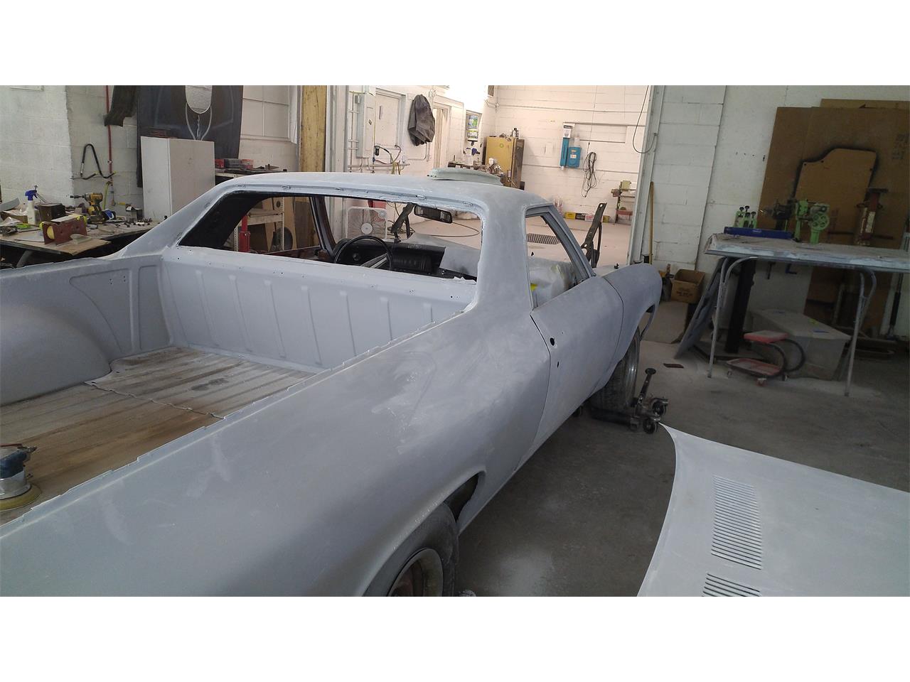 Chevrolet-El-camino-1972-SilverBlack-Black-11