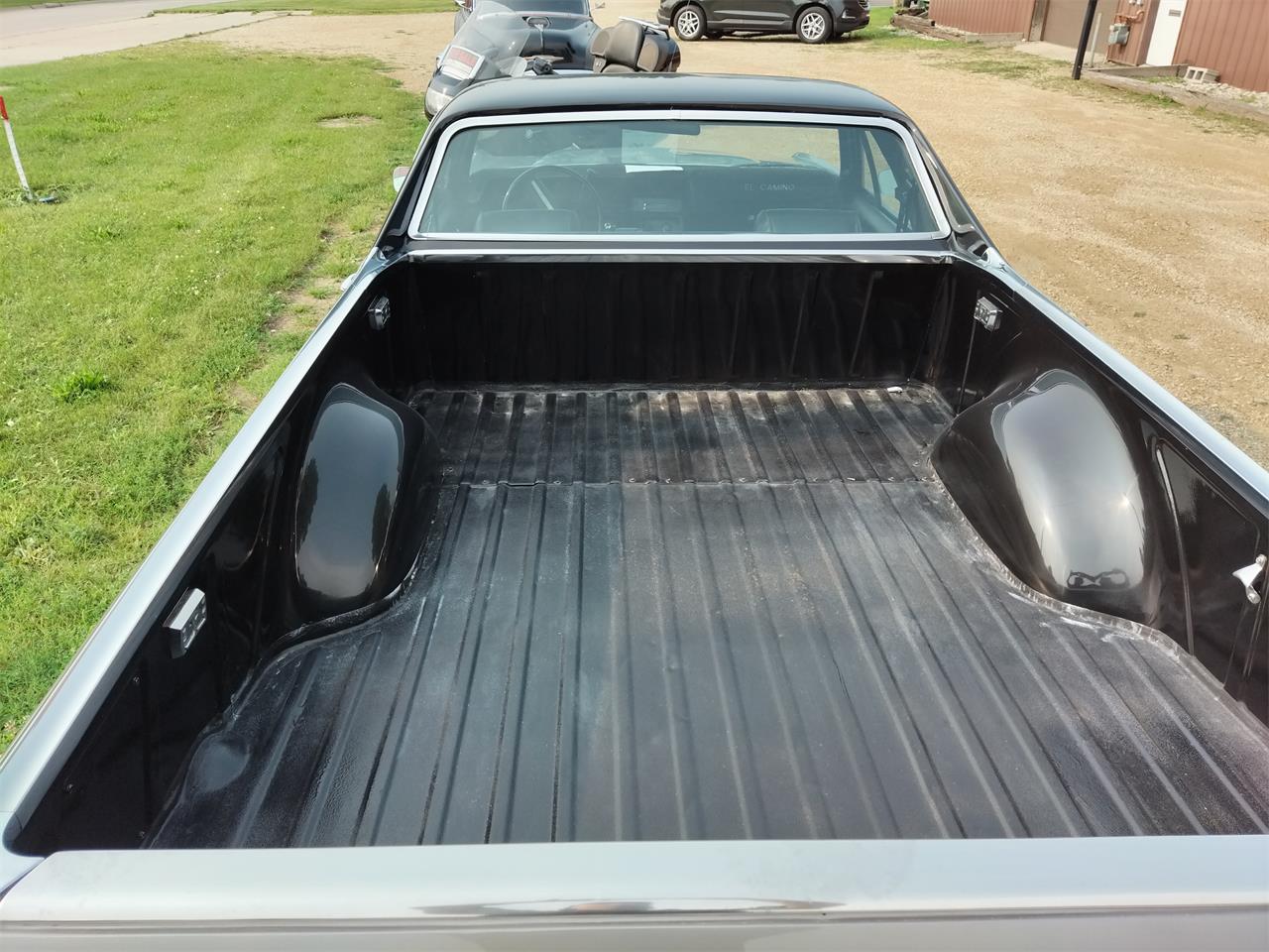 Chevrolet-El-camino-1972-SilverBlack-Black-14