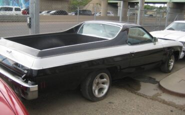 Chevrolet-El-camino-1976-black-1