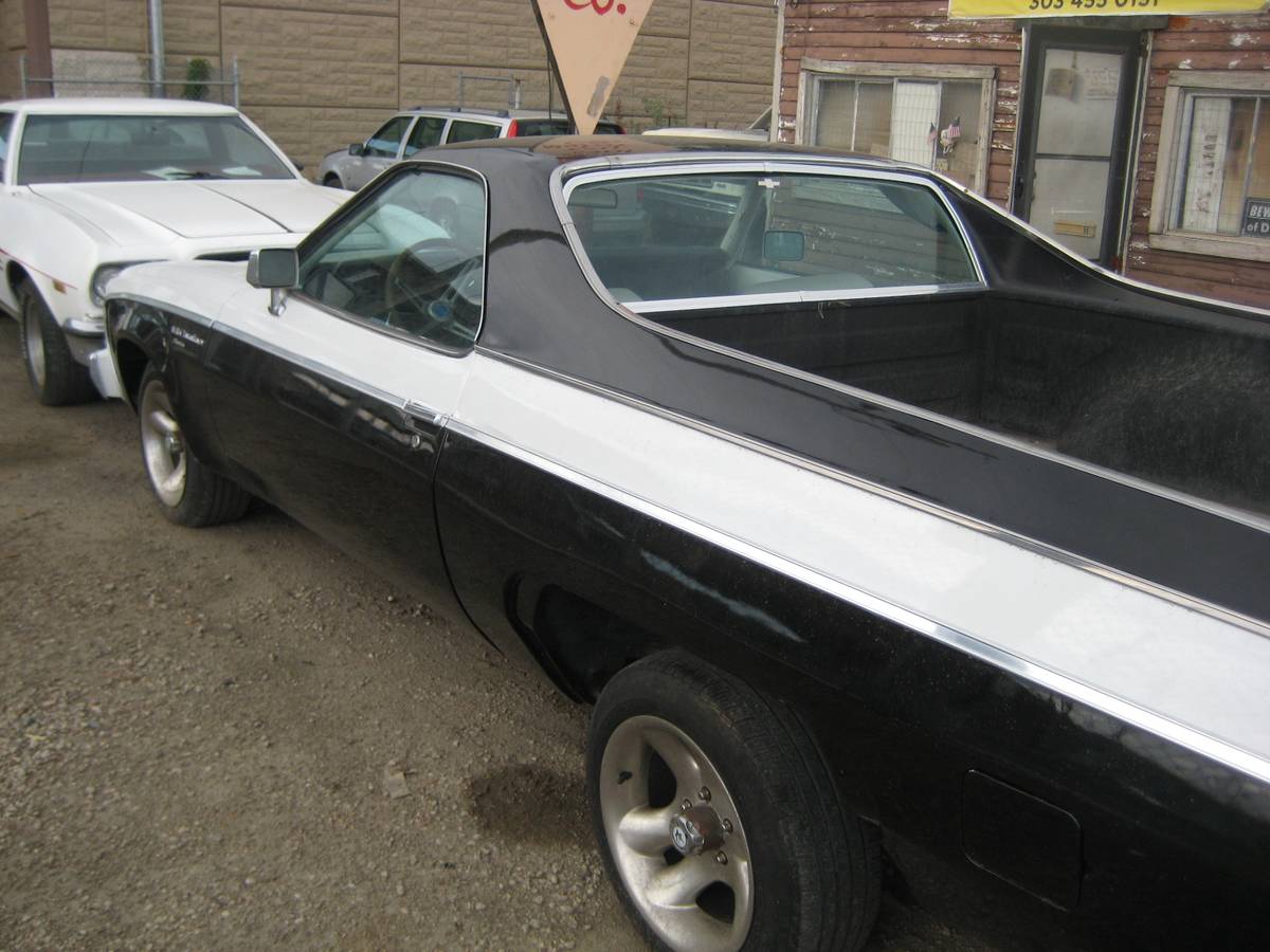 Chevrolet-El-camino-1976-black-3