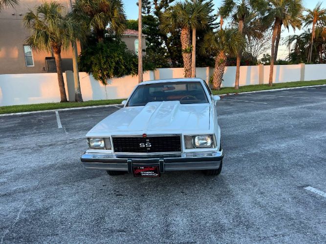 Chevrolet-El-camino-1978-White-11