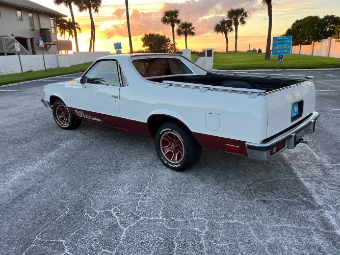 Chevrolet-El-camino-1978-White-5