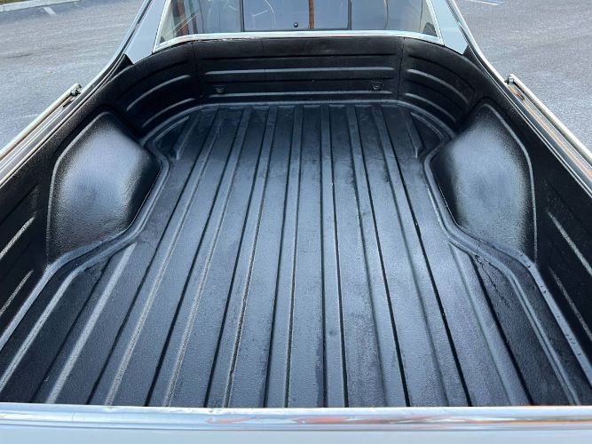 Chevrolet-El-camino-1978-White-6