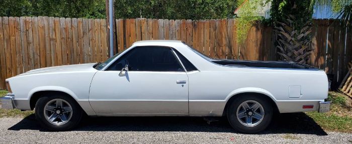 Chevrolet-El-camino-1979-White-10