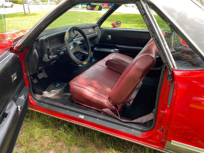 Chevrolet-El-camino-1981-Red-4