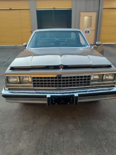Chevrolet-El-camino-1982
