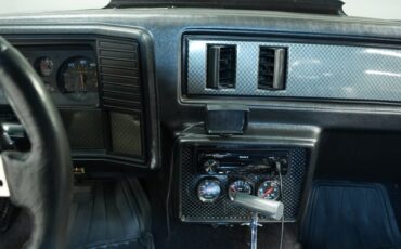 Chevrolet-El-camino-1982-Black-Black-14