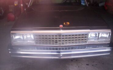 Chevrolet-El-camino-1982-Brown-Brown-2