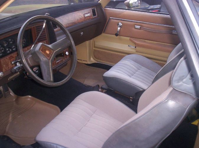 Chevrolet-El-camino-1982-Brown-Brown-5