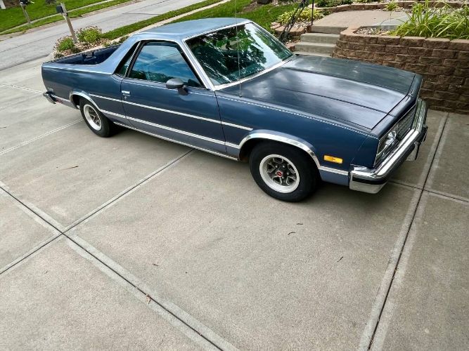 Chevrolet-El-camino-1983-Blue-10