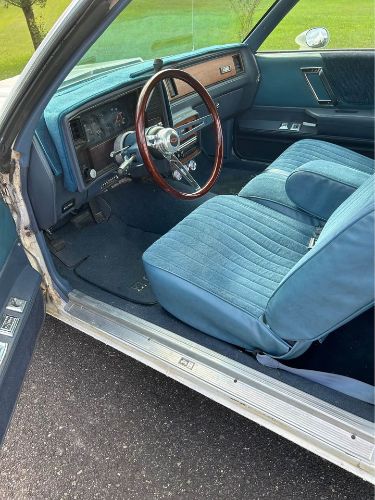 Chevrolet-El-camino-1984-White-Blue-4