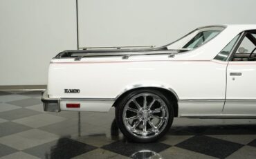 Chevrolet-El-camino-1984-White-Brown-32