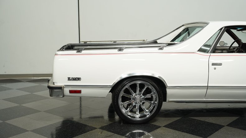 Chevrolet-El-camino-1984-White-Brown-32