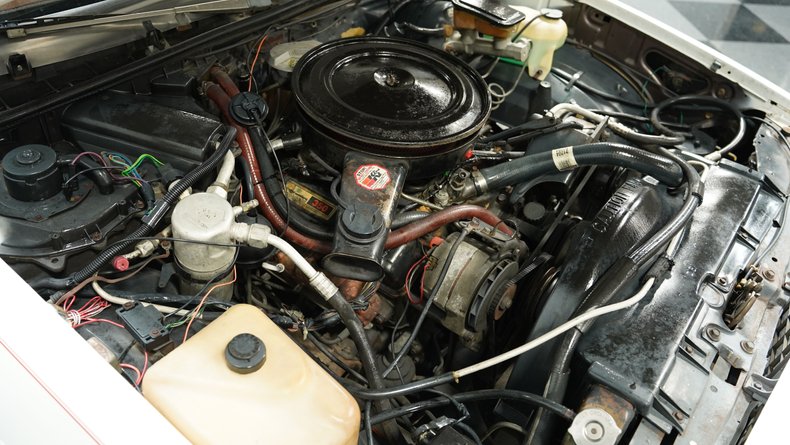 Chevrolet-El-camino-1984-White-Brown-37